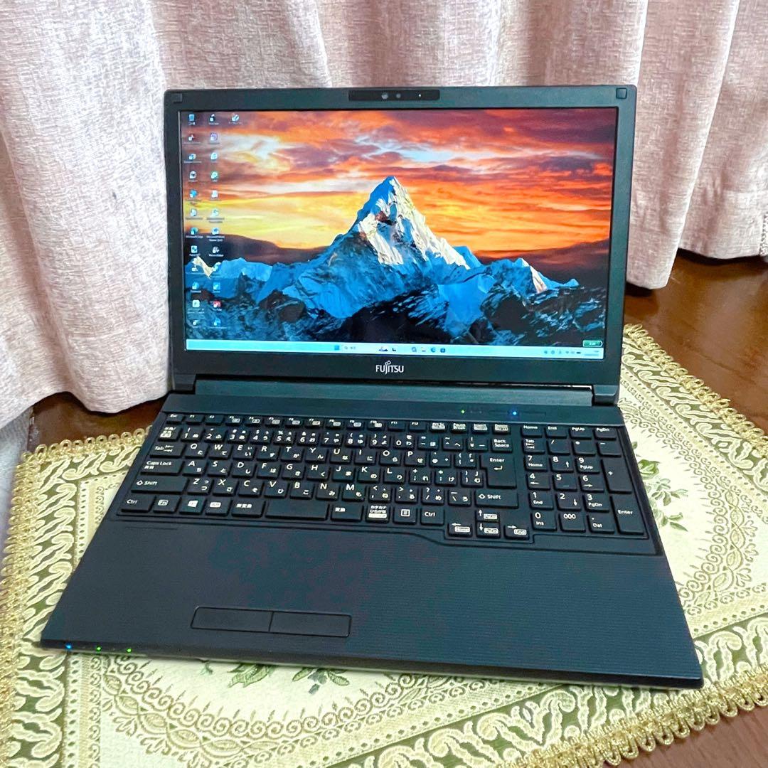 極美品⭐︎第10世代Corei5⭐︎SSD⭐︎ブルーレイ⭐︎ノートパソコン⭐︎オフィス付き