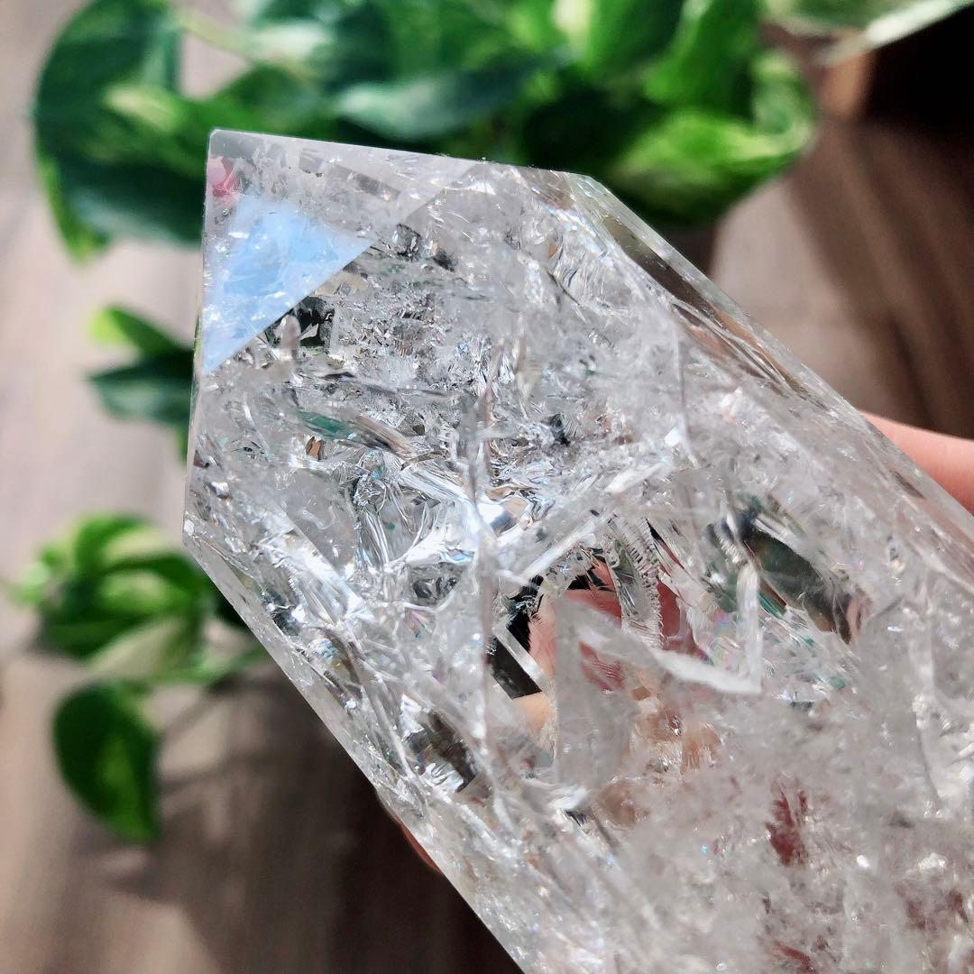 【オススメ】☆レインボー入りクラック水晶ポイント☆