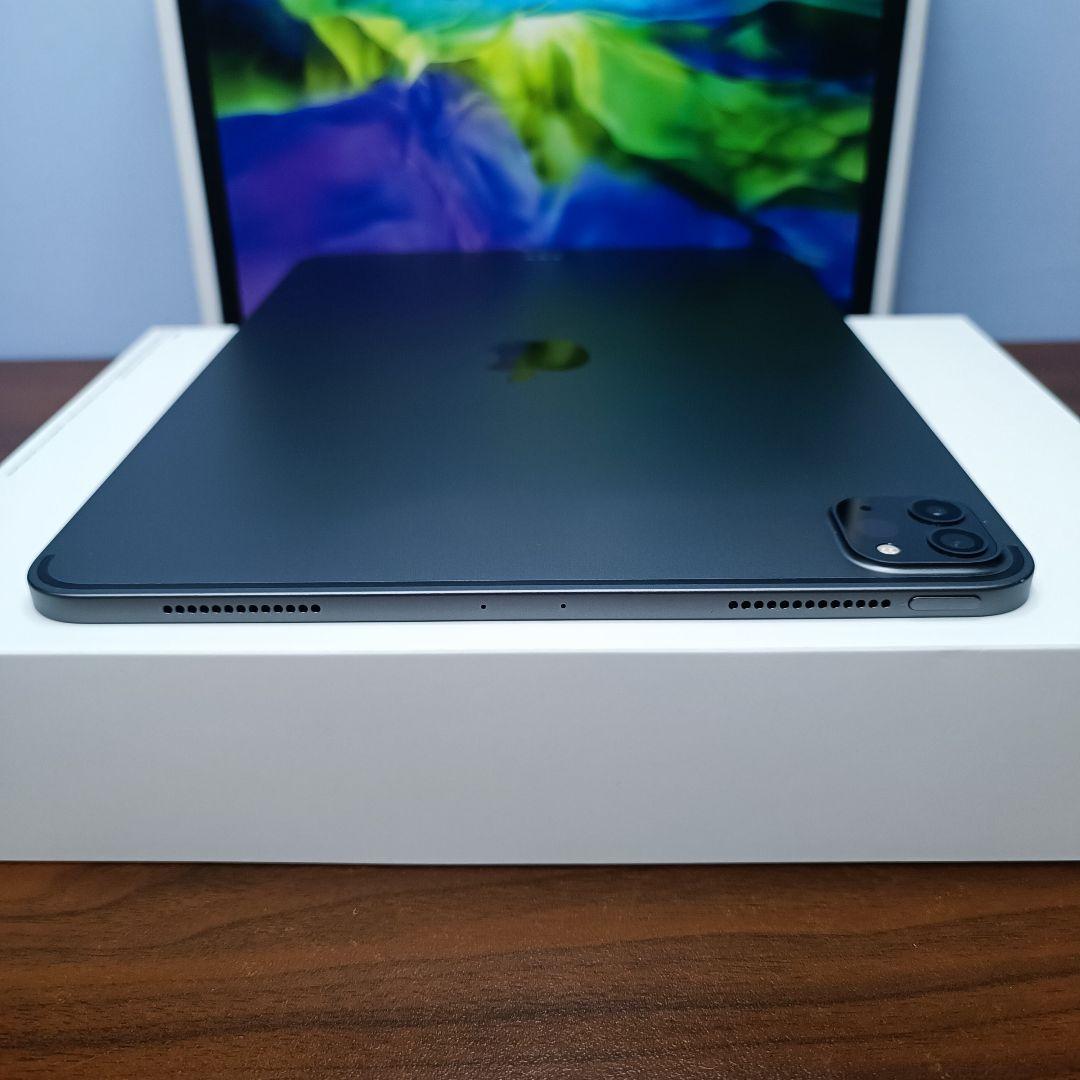 (美品) iPad Pro 11インチ 第2世代 128GB、 Keyboard