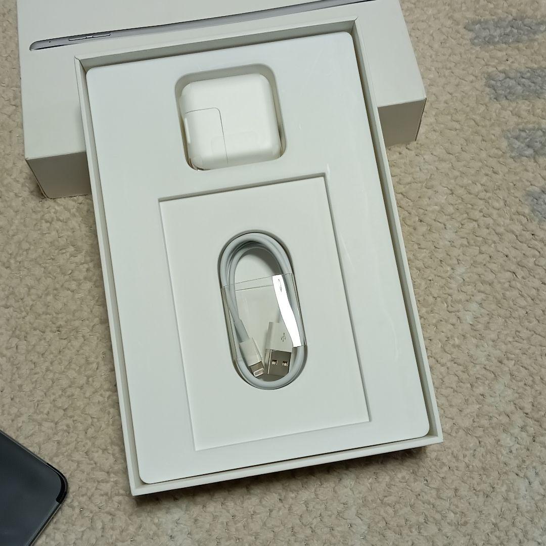 未使用品✨️Apple iPadmini4 128GBwi-fiモデル シルバー