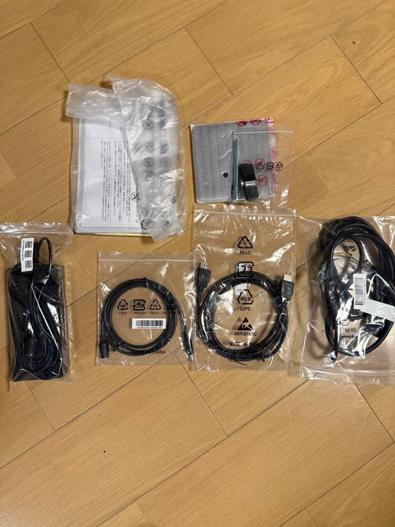 LG エルゴノミクス スタンド モニター 27UN880-B 27インチ/