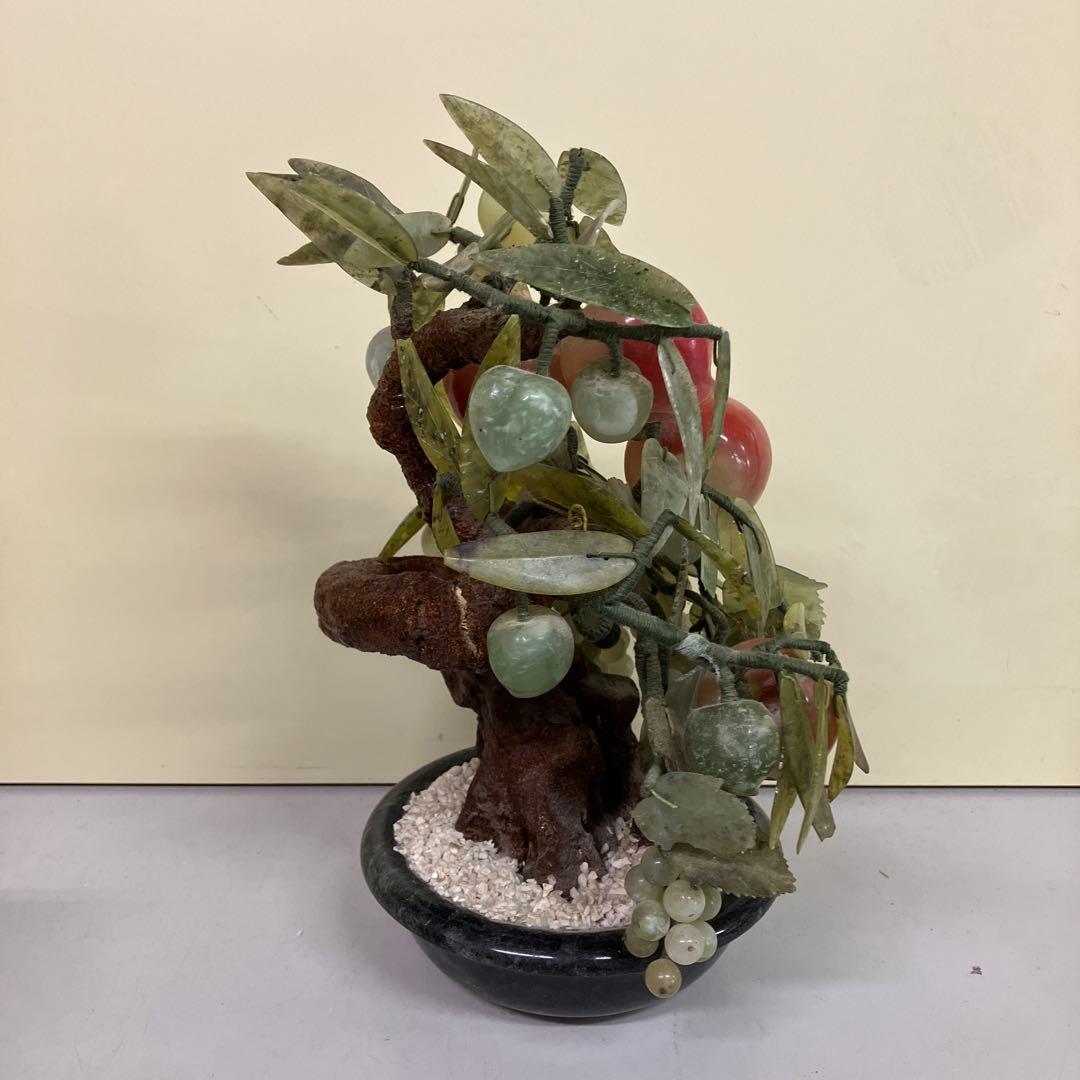 E-4 天然石 盆栽風 飾り 桃と葡萄の置物 翡翠 オブジェ 縁起物 中国美術