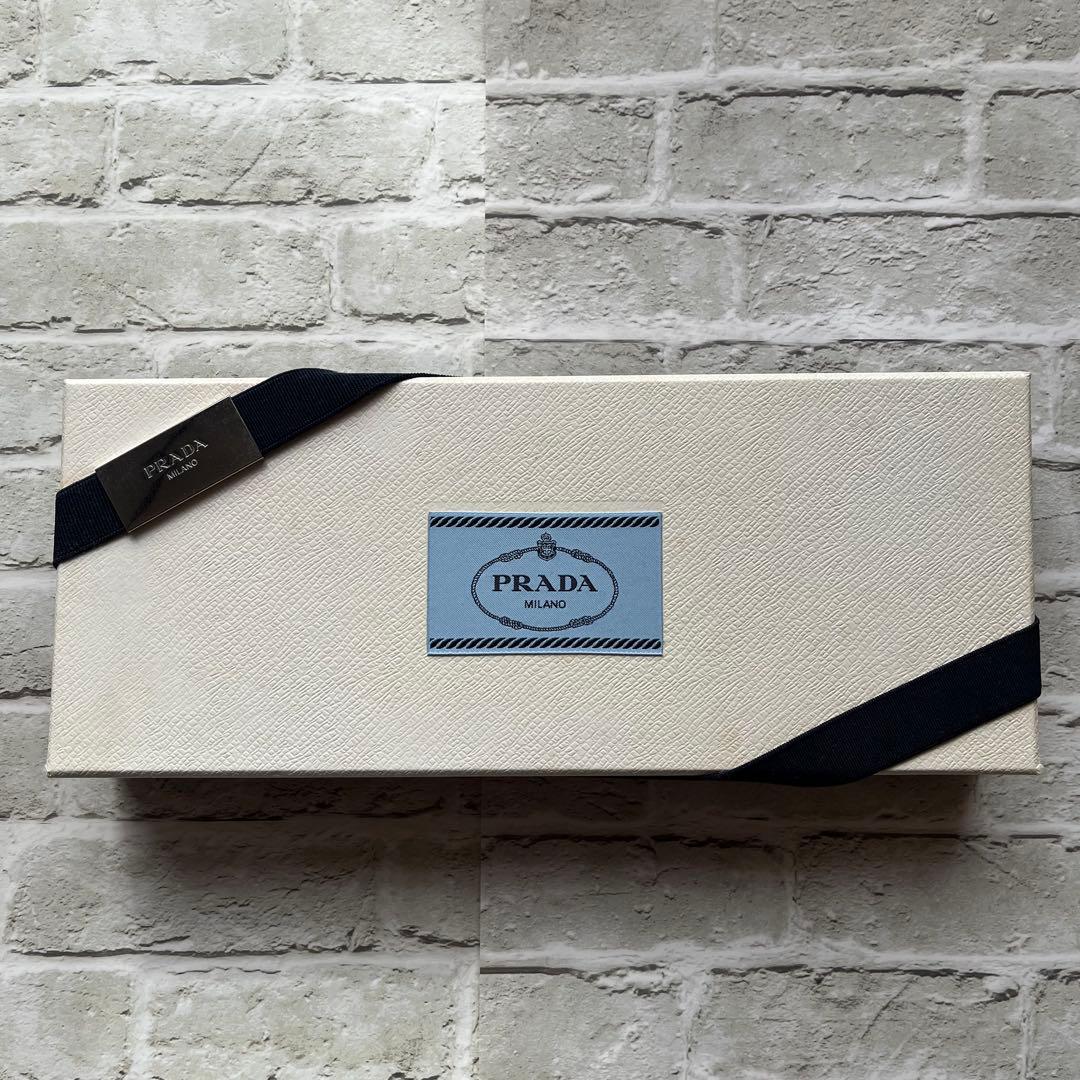 PRADA 飛行機 エアプレイン キーホルダー キーリング チャーム プラダ