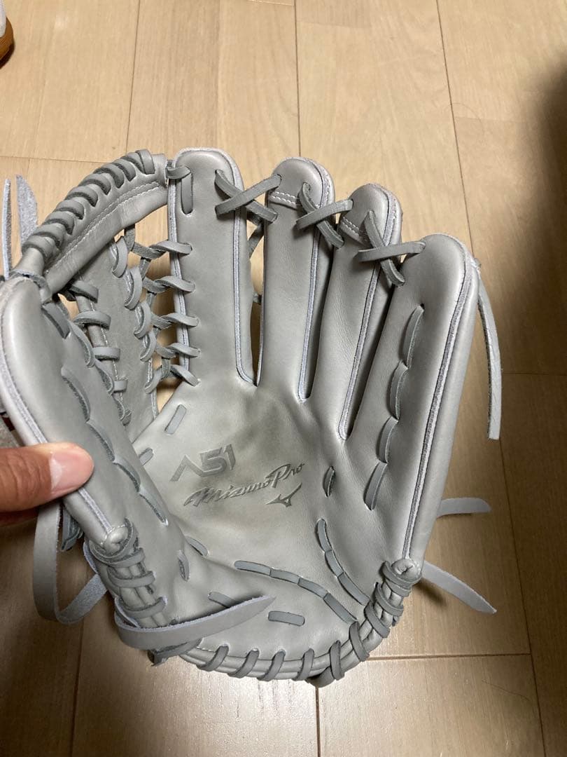 さ*る様 ミズノプロ A51 軟式グローブ グレー外野用イチローモデル