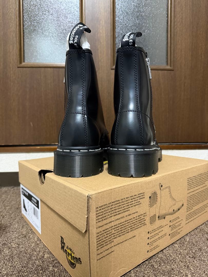 ドクターマーチン 1460 8ホール ホワイトステッチ　Dr.Martens