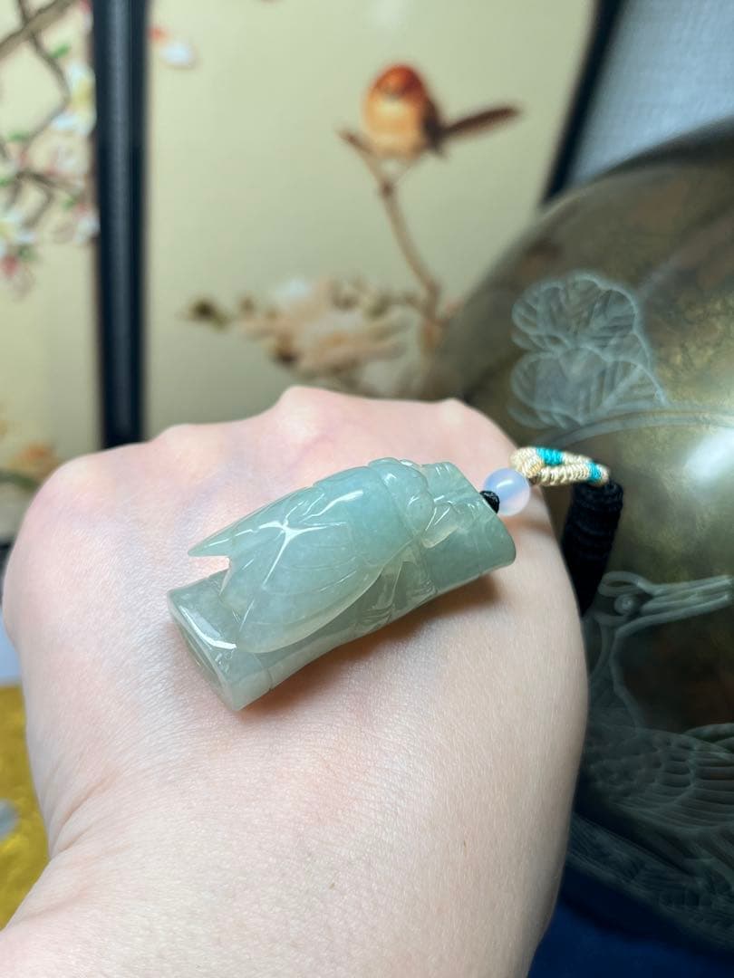 リアル品★天然A貨翡翠　氷種淡い油青翡翠【一鸣惊人】蝉ネックレス　鑑定書付き