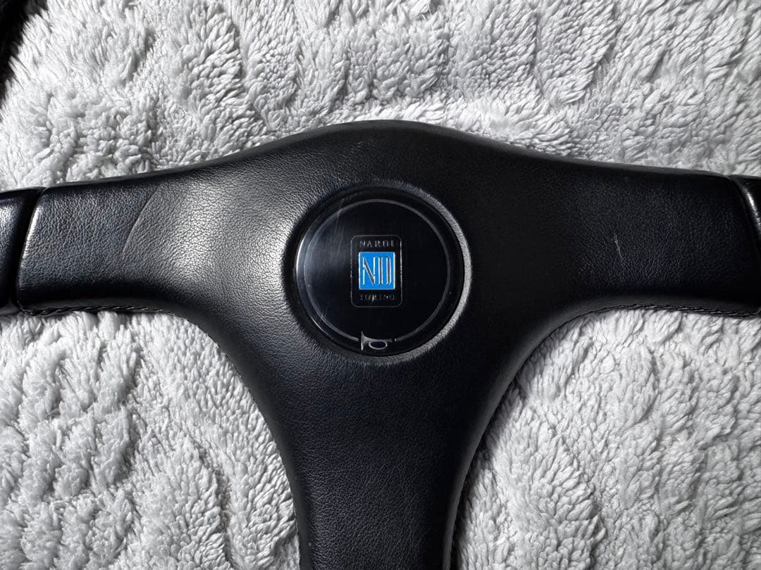 NARDI ステアリング 3スポーク (傷み少ない)