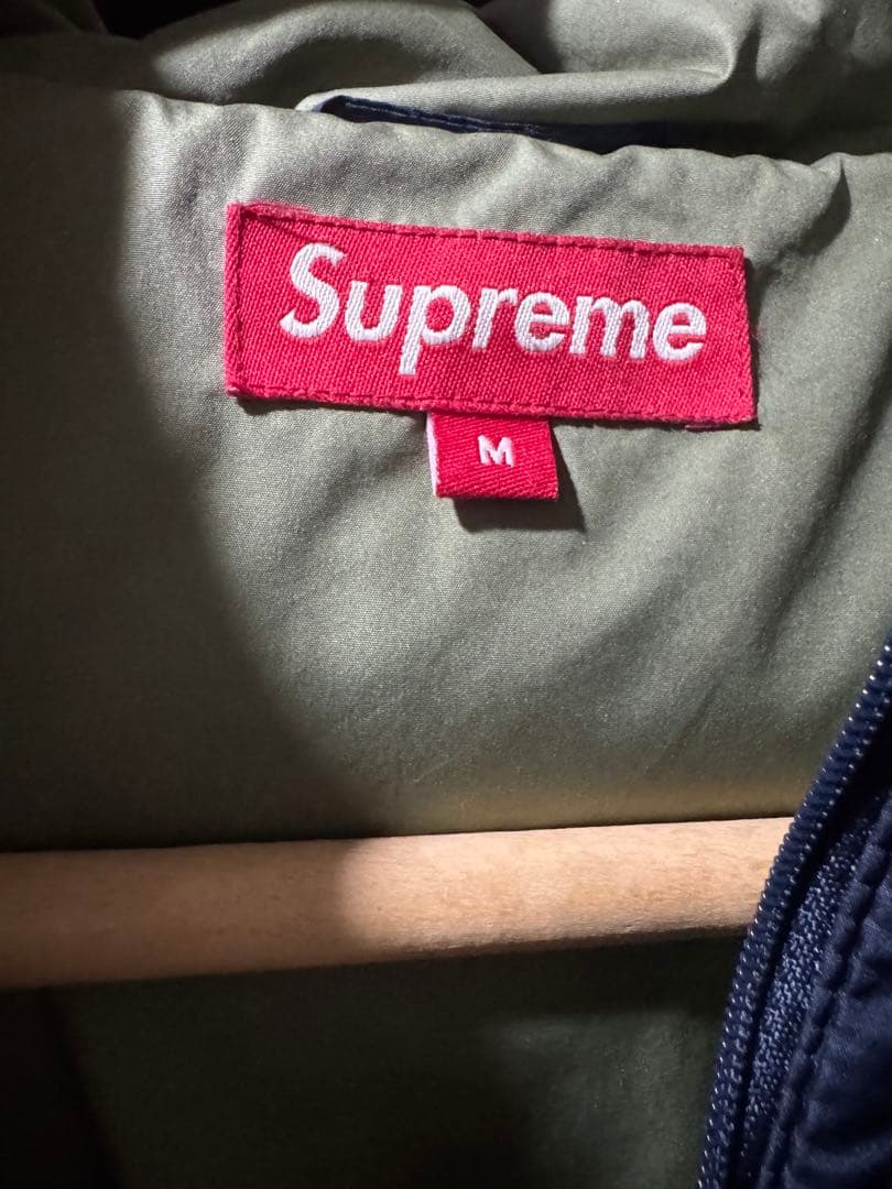 ぐ*ぅ様 シュプリーム　ネイビー フード付きダウンパーカー