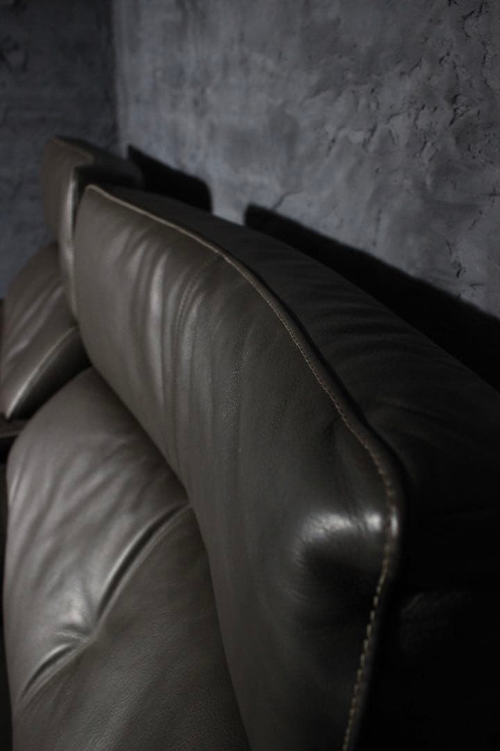 kurokuma　カリモクのある暮らし　ZT73 36万ソファ　　グレー