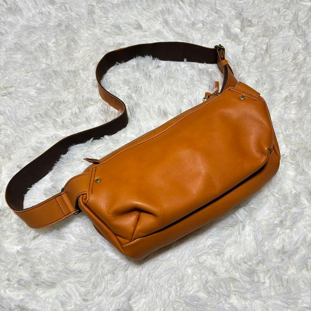 美品✨kissora キソラボディバッグ ウエストポーチ キャメル　牛革