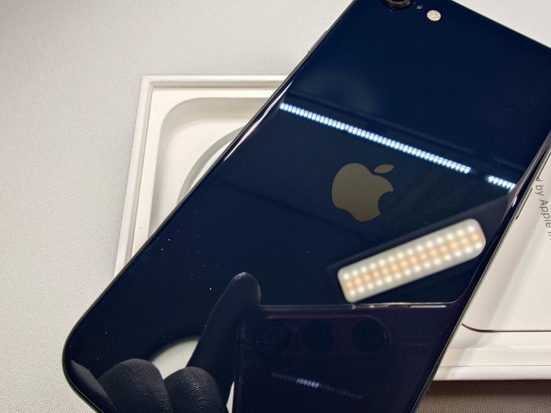 iPhone SE 第3世代　128GB ミッドナイト