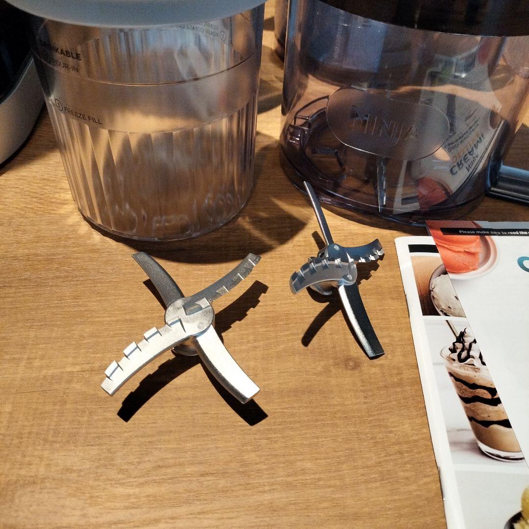 Ninja アイスクリームメーカー　CREAMiDELUXE