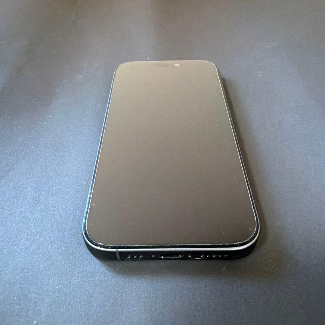 Apple iPhone17（Spigen製ケース+フィルム+Anker充電器）