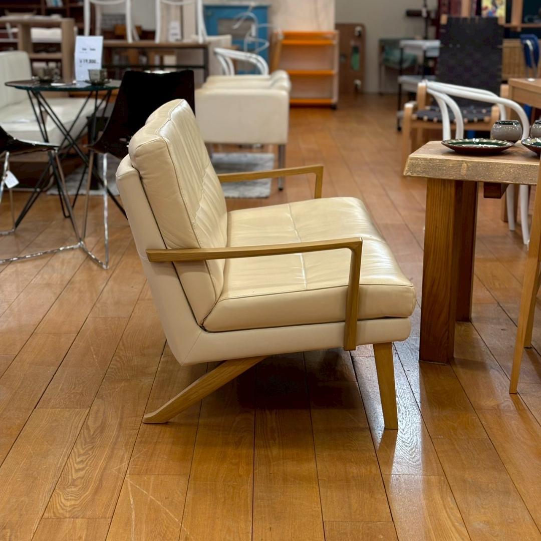 カリモク レザー 2人掛け ソファ 北欧風