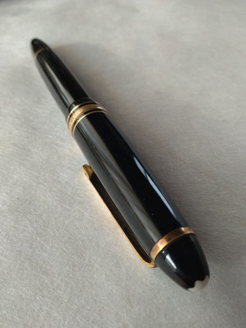 モンブラン(MONTBLANC)万年筆 マイスターシュテュック