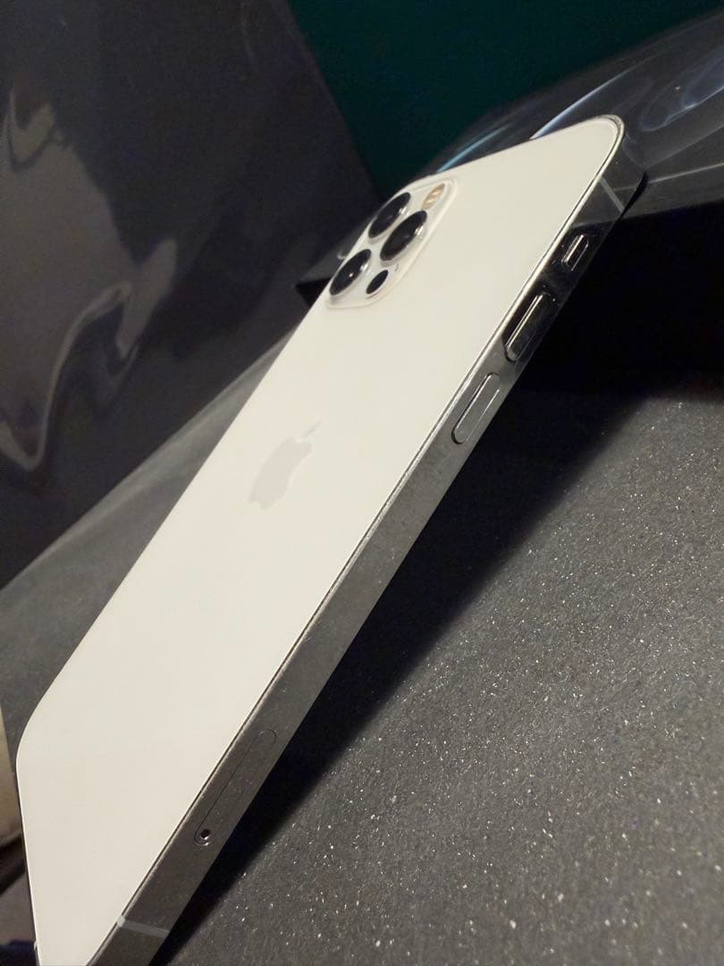 Apple iPhone 12Pro 256GB シルバー 【ジャンク品】