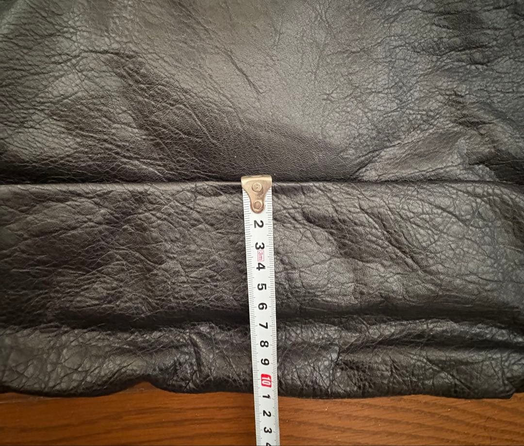 【未使用】BALENCIAGA ブラックレザー ショルダーバッグ　サンデー