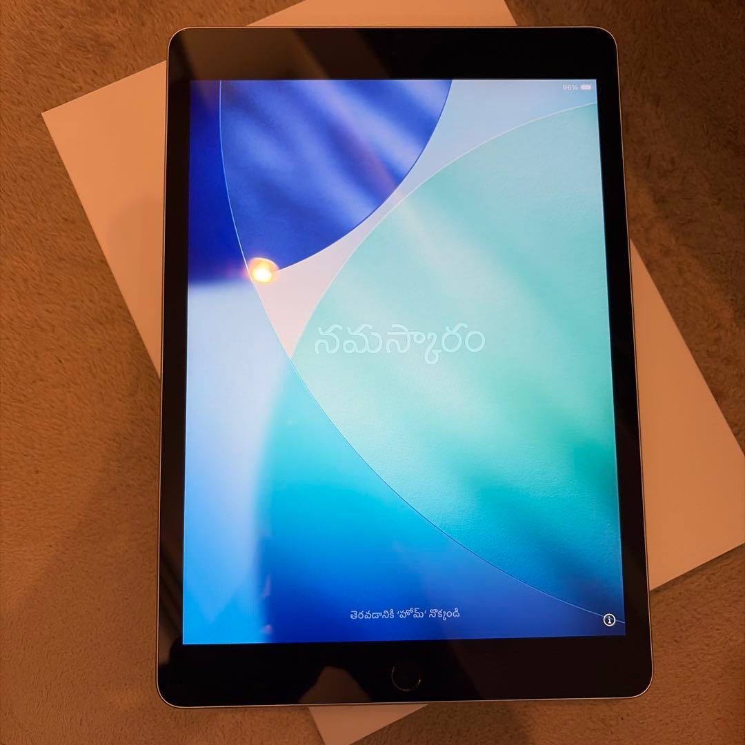 iPad 第9世代 256GB 10.2 シルバー Wi-Fiモデル 本体