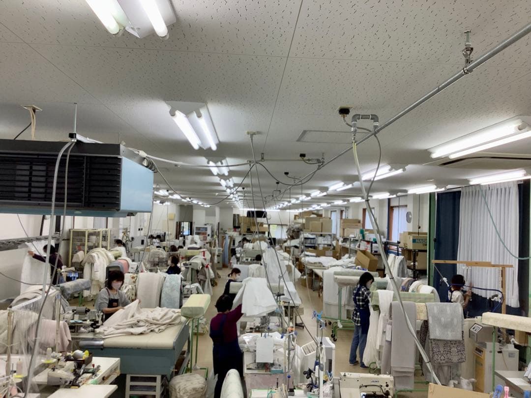 きー出品 ゴールド柄 とフリンジ付きクッションカバー 45×45 レスター