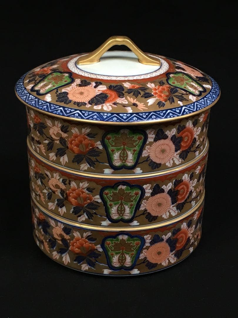 S84有田焼 日肥其泉・昭和年製 金彩色絵花紋 三段重・重鉢