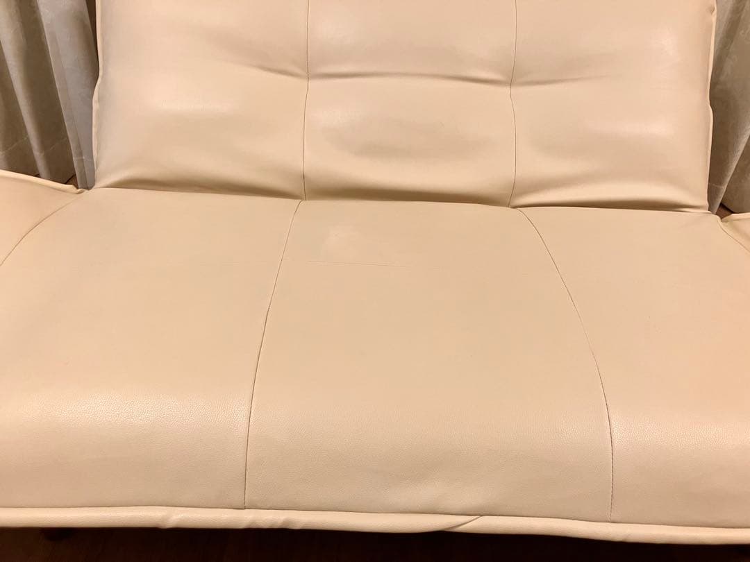 【お値下げ、送料込】アイボリー合成皮革リクライニング2人掛けソファ