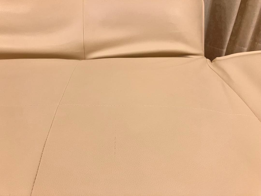 【お値下げ、送料込】アイボリー合成皮革リクライニング2人掛けソファ