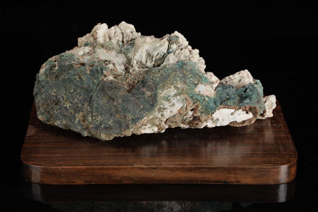 菊花石　断層石 風化景石 台座付 721g 天然石 鑑賞石 原石 自然石 景石