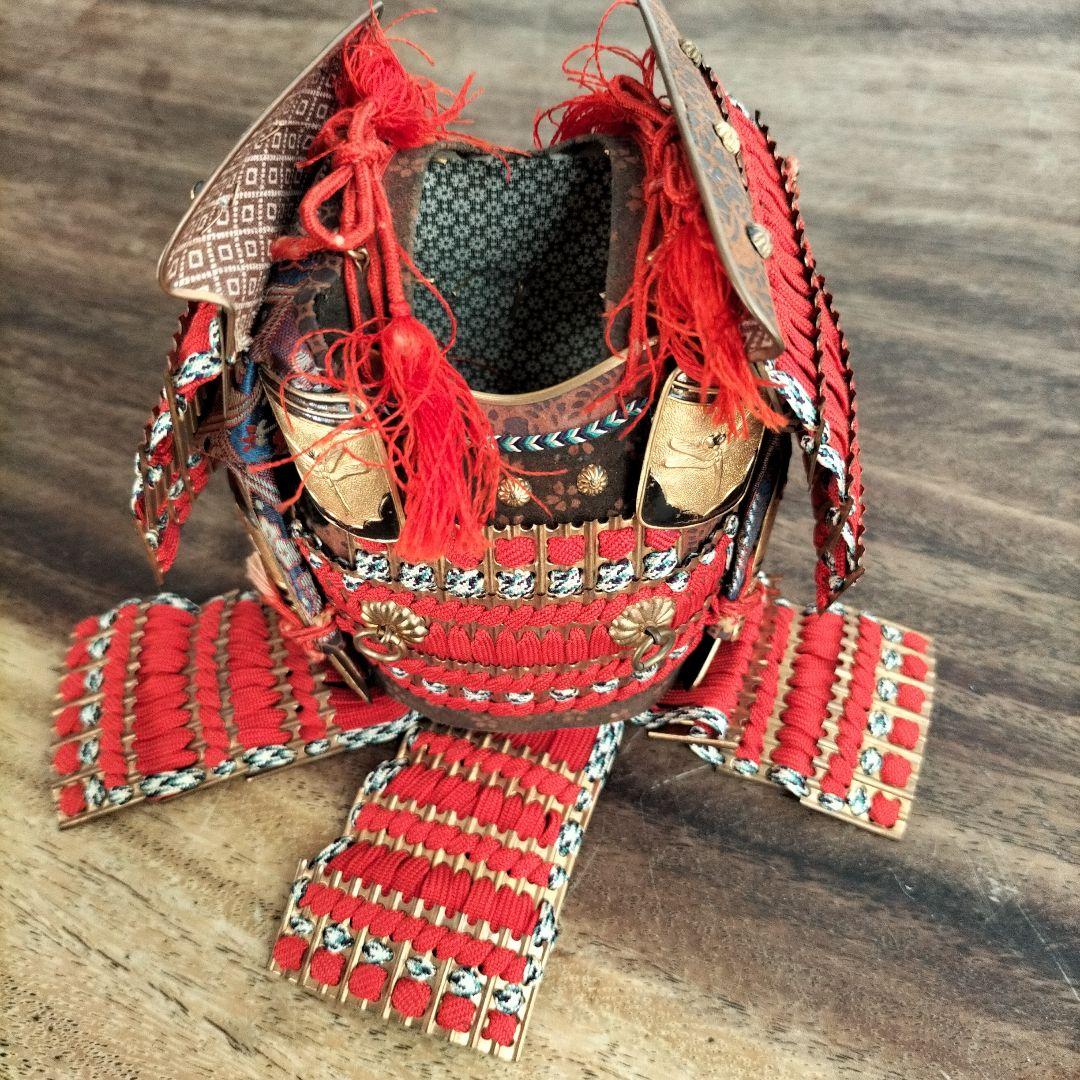 鎧兜　赤　蜻蛉　　箱有