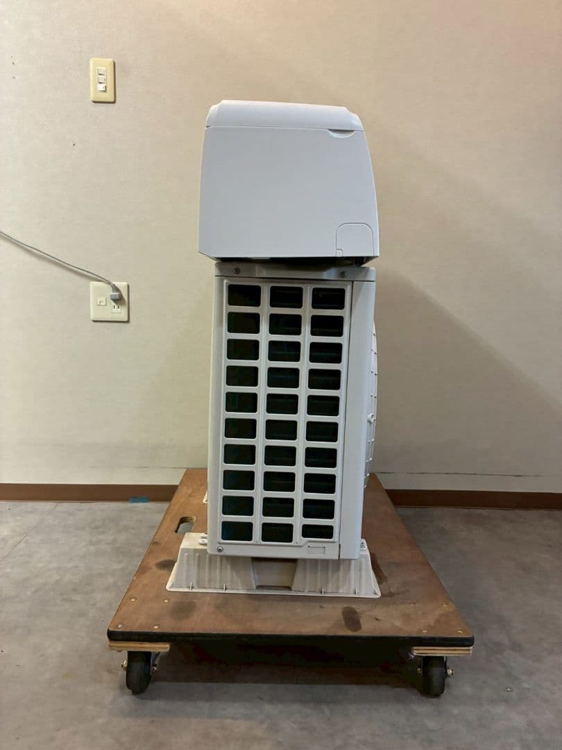 2121 リエア【YHA-S22M-W】2022年製 6畳 エアコン 中古