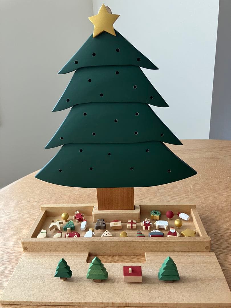 木のアドベントカレンダー　里のみのる工房