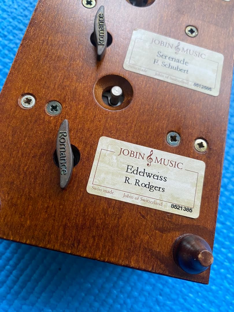 JOBIN OF SWIZERLAND オルゴール　３曲入　スイス製
