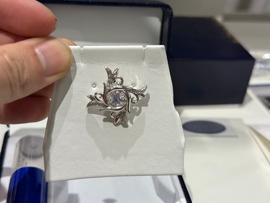 フ*ー様 クロスフォー　ピンブローチ　ピンバッジ　ブローチ　SV925 シルバー