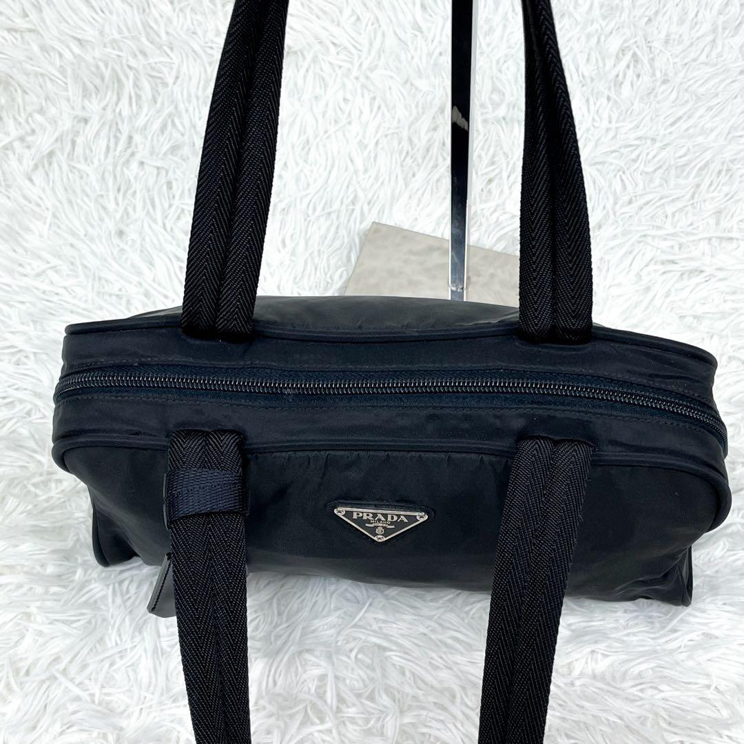 外観美品 プラダ ミニボストンバッグ 三角ロゴプレート ナイロン 肩掛け可能 黒