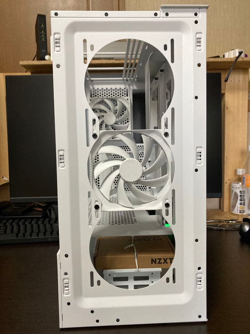 NZXT　H５　FLOW （２０２４）White 中古