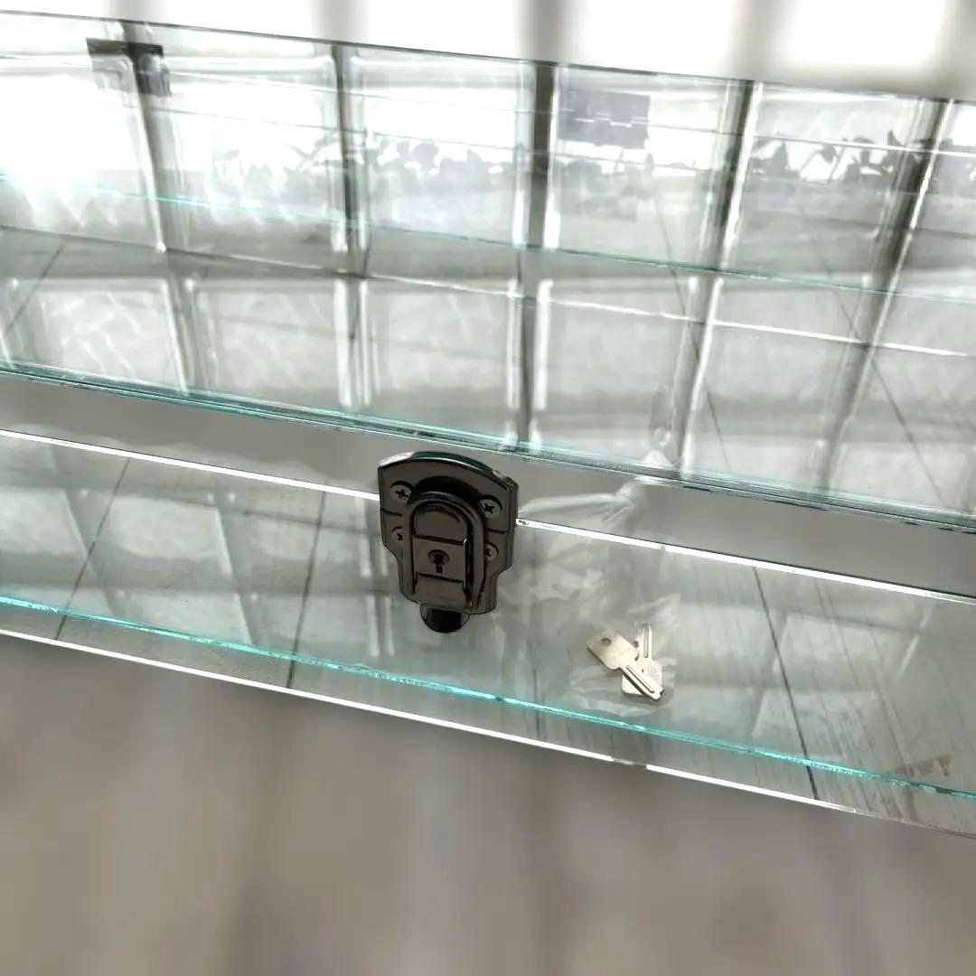 新品未使用　鍵付き　大型3段トランク型ショーケース