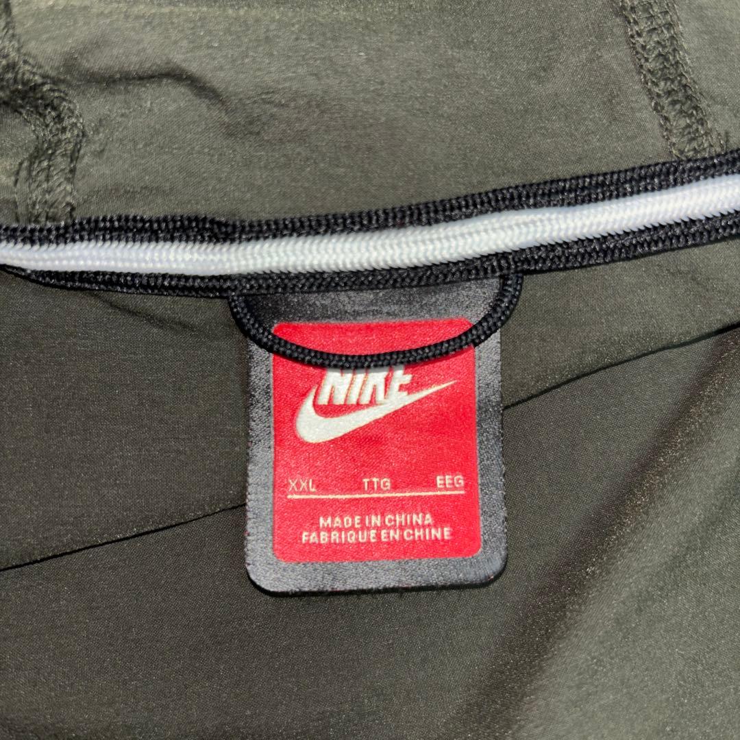 NIKE ウィンドランナーテックフリーセットアップ 上xxL下xL値段変更可能