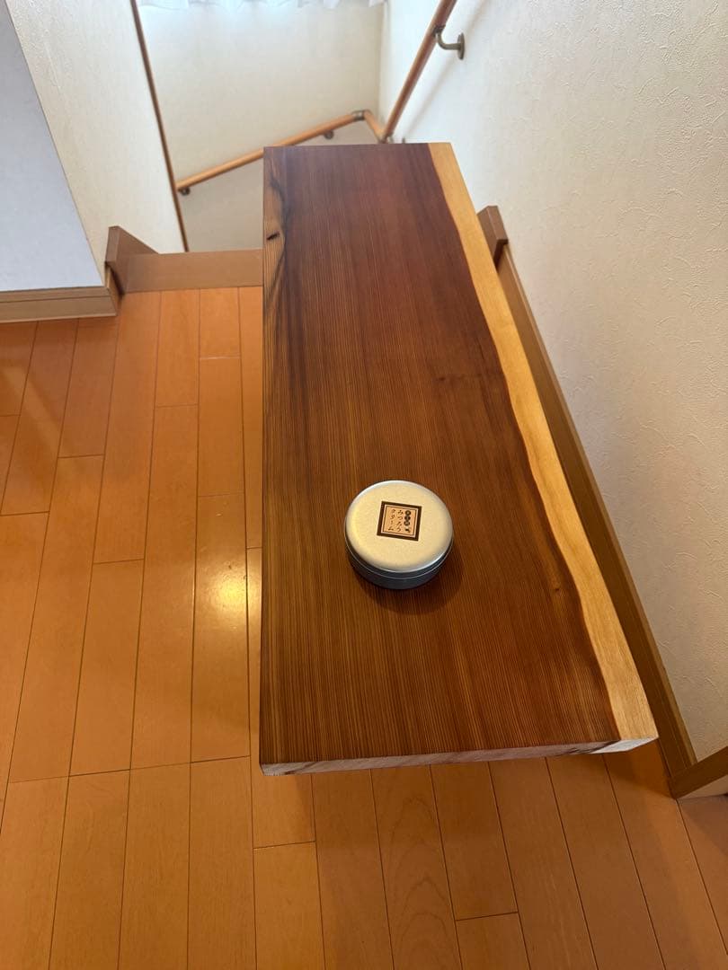 天然杉無垢の一枚板ナチュラルダークトーンローテーブル