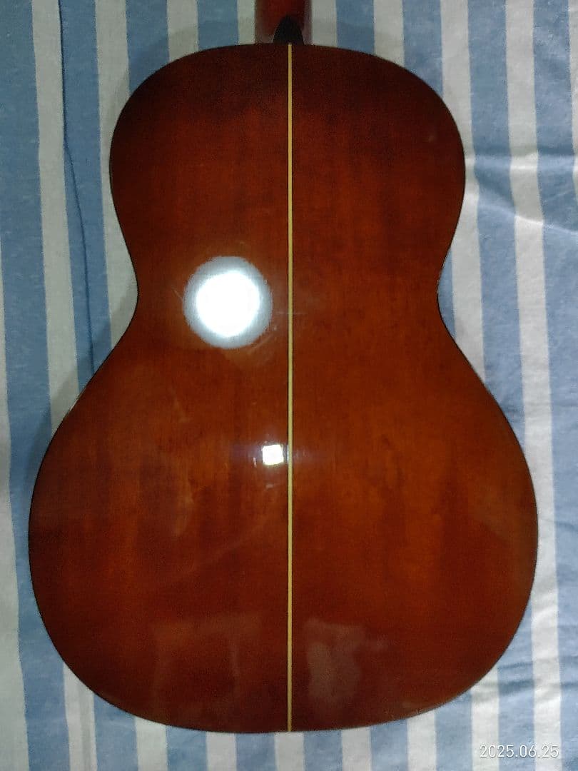 Morrisの12フレットジョイントのNYスタイルギターMY-601tsです。