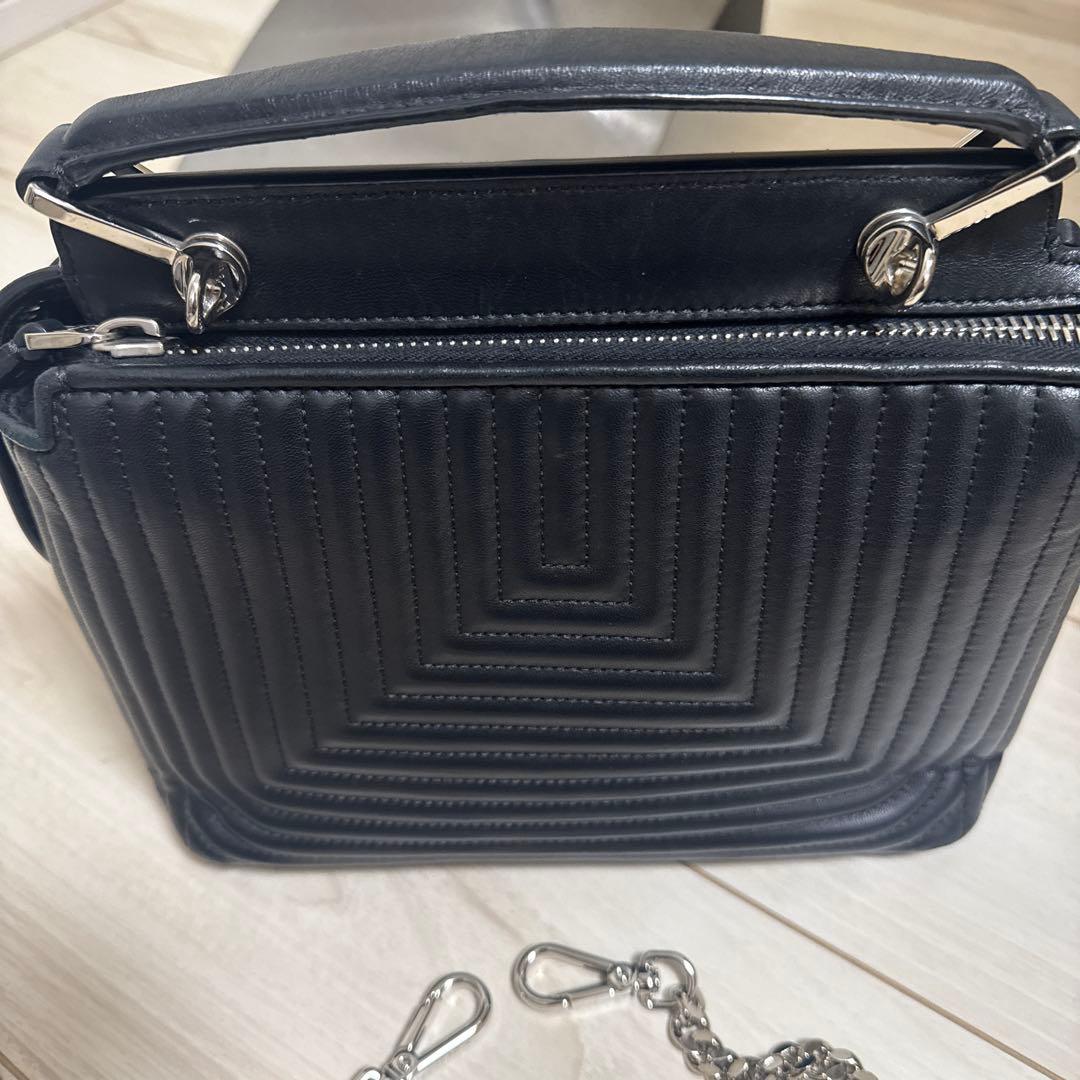 専用です。定価30万FENDIフェンディド トコムクリックチェーンショルダー
