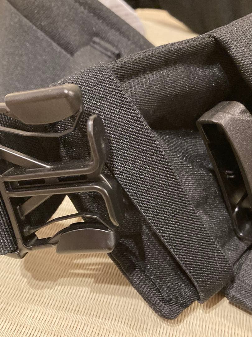 【美品】Ergobaby エルゴベビー Lift ヒップシート オニキスブラック