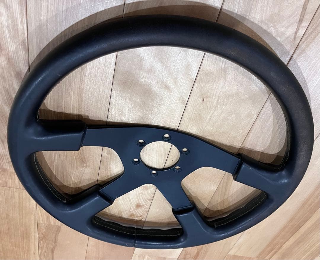 【値下げしました】トヨタ純正モモステアリング（スープラ？）