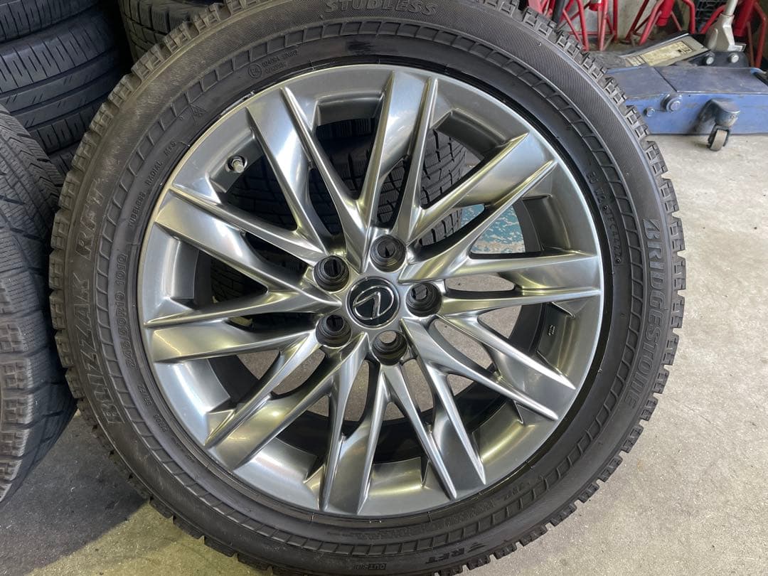ノンパパ様　レクサスLS 純正　美品　　スタッドレスセット　245/50R19