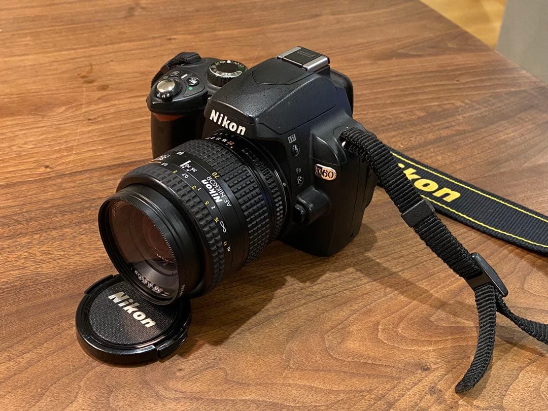 Nikon D60 CCDデジタル一眼　動作品　35-70 AFニッコールレンズ