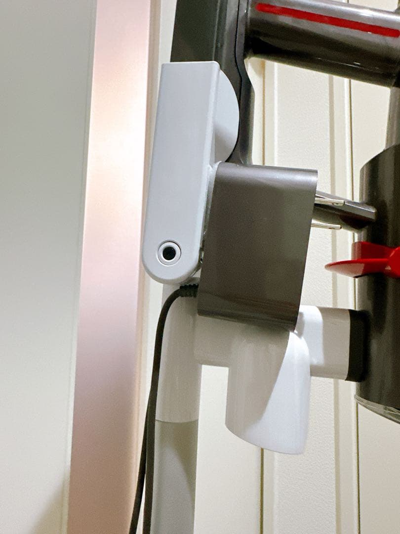 ダイソン　V12 DETECT SLIM Dyson 掃除機　スタンド付き