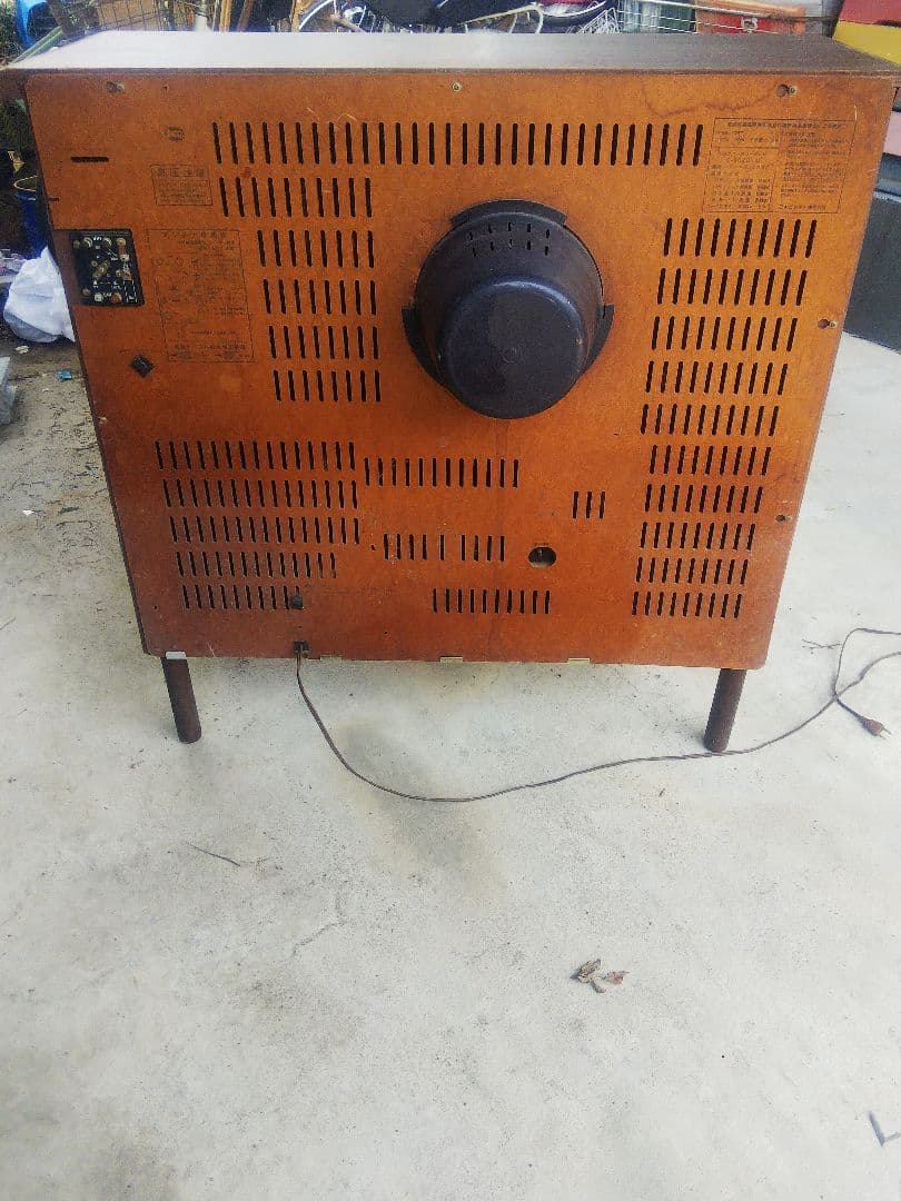 昭和レトロ!!　家具調テレビ