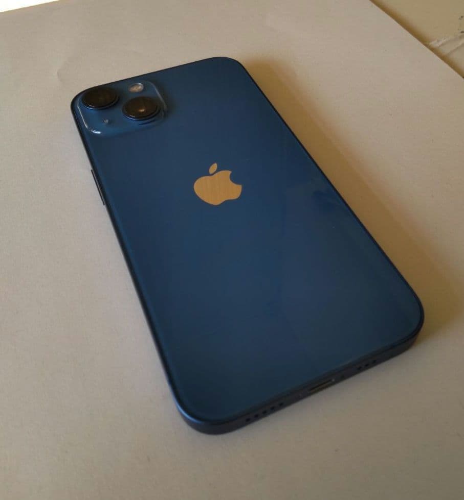 【美品・バッテリー100％】Apple iPhone 13 本体