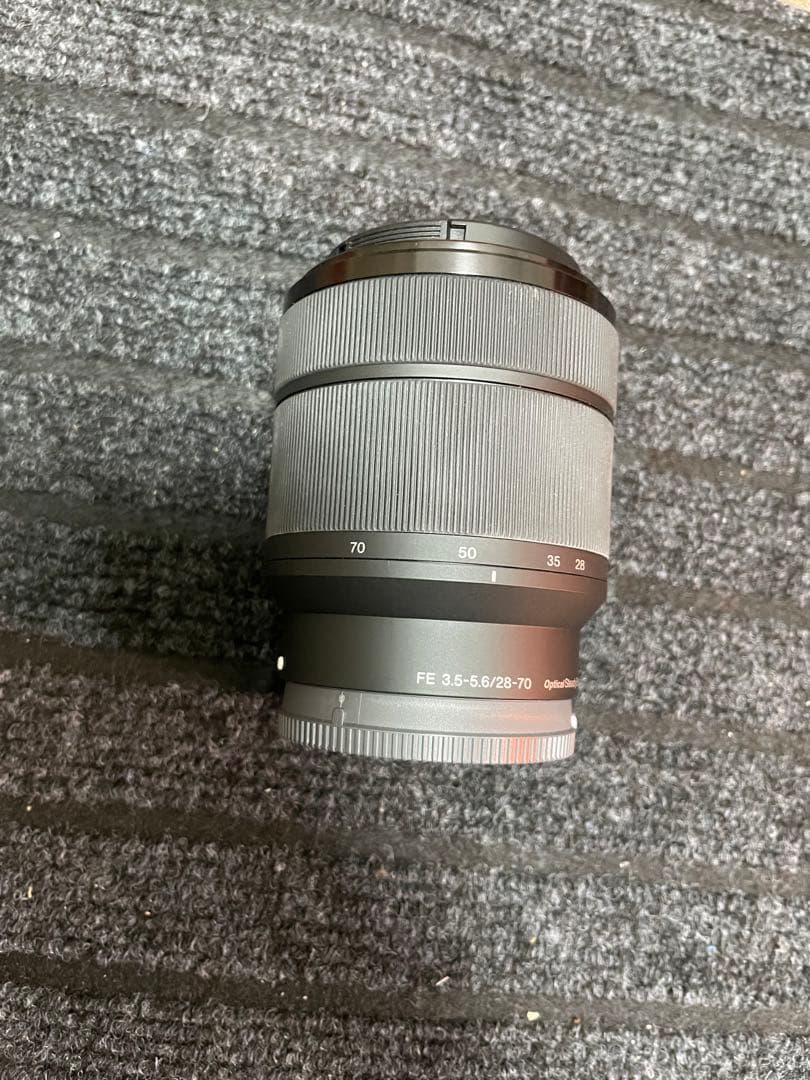 SONY FE 28-70mm F3.5-5.6 OSS ズームレンズ