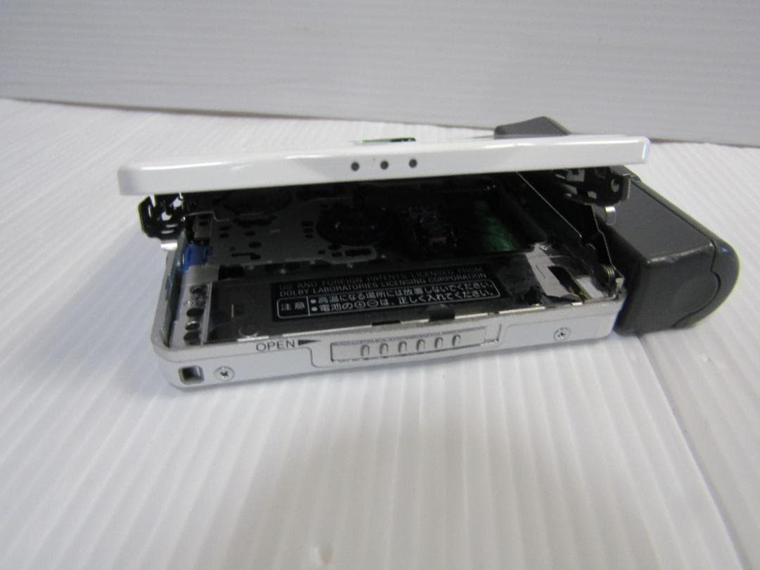 A3325 Panasonic ポータブルMDプレーヤー　SJ-MJ77