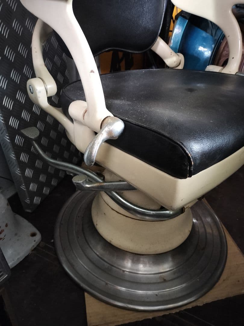 歯科用椅子 理容・美容・床屋用椅子 昭和初期 昭和レトロ 世田谷ベース