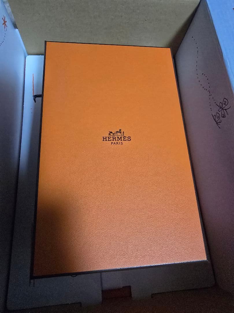 HERMES ブラウン レザー モバイルバッテリー